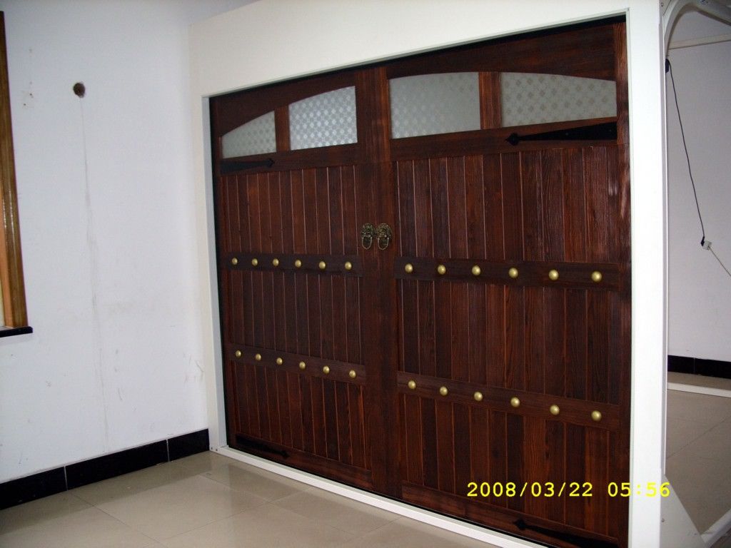 车库门木质.jpg 自动车库门、遥控车库门、电动车库门